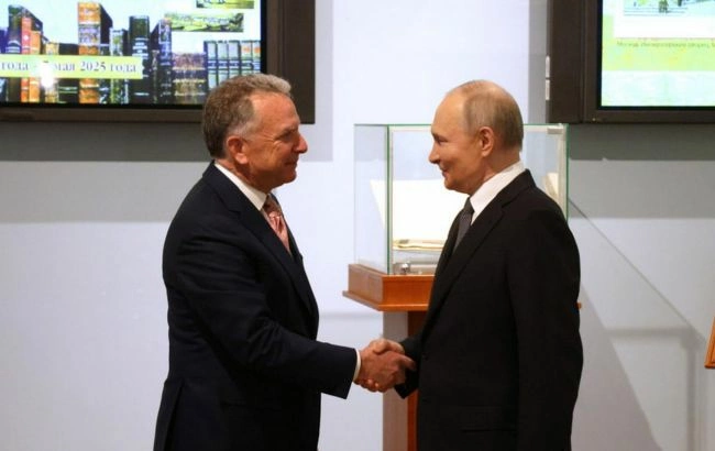 У Петербурзі переговори путіна з посланцями Трампа тривали майже три години