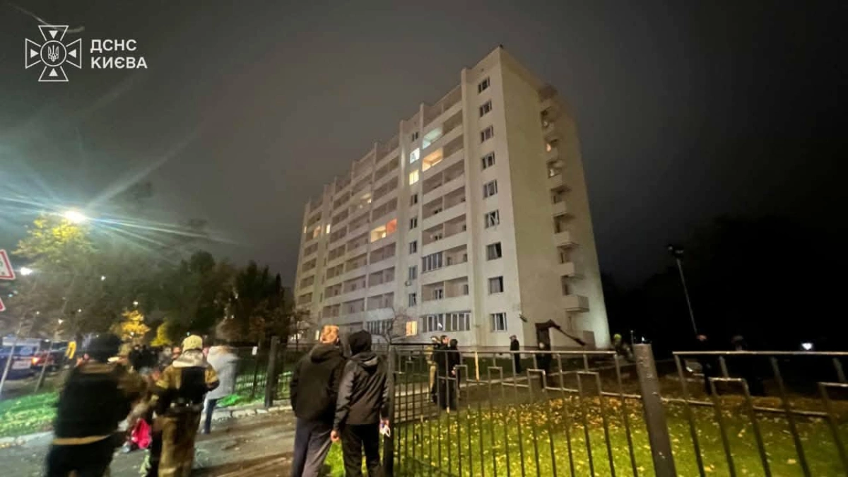 Росія двічі вдарила балістикою по Києву: є загиблий і 14 постраждалих