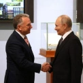 У Петербурзі переговори путіна з посланцями Трампа тривали майже три години